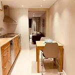 Abels Apartement, Blindern / Ulleval